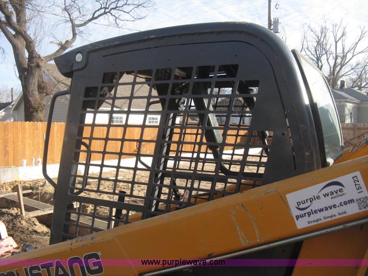 image for item I5723 2008 Mustang 2054 skid steer