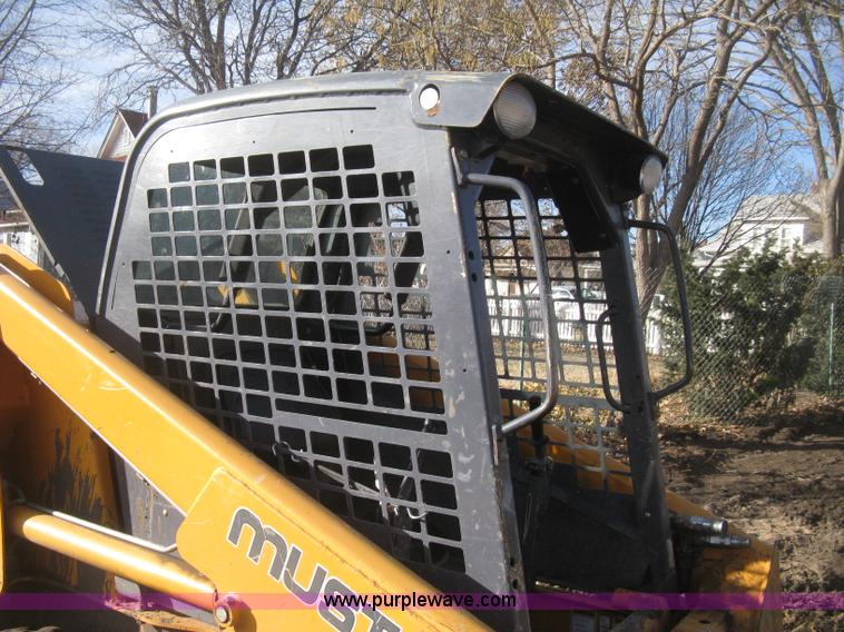 image for item I5723 2008 Mustang 2054 skid steer