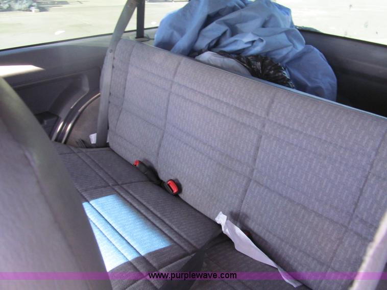 image for item G9593 1998 Jeep Cherokee SE SUV