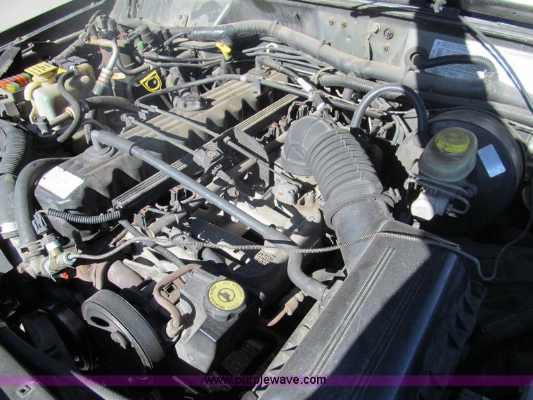 image for item G9593 1998 Jeep Cherokee SE SUV