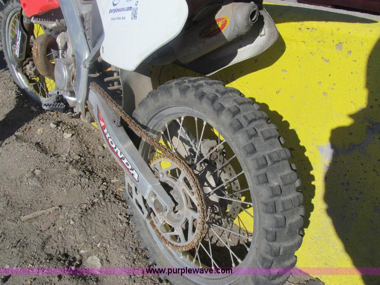 image for item G9594 2001 Honda CR250R dirt bike