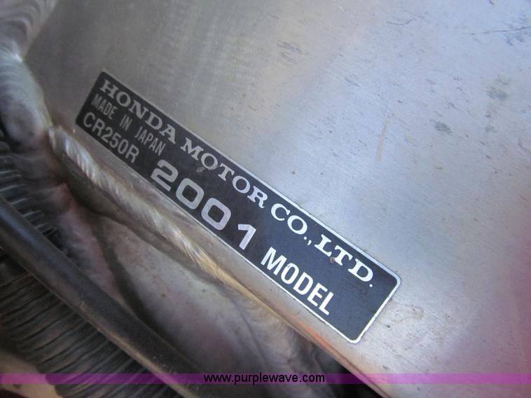 image for item G9594 2001 Honda CR250R dirt bike
