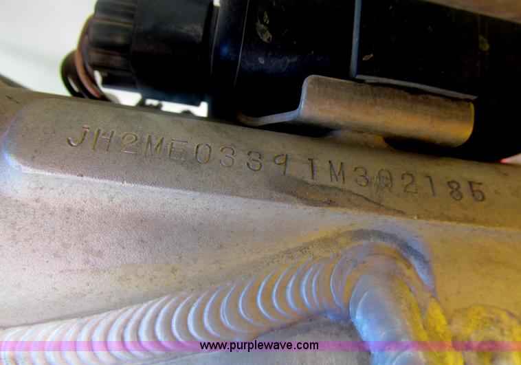 image for item G9594 2001 Honda CR250R dirt bike