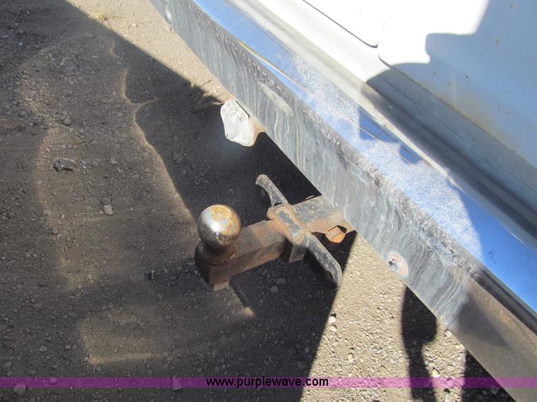 image for item G9596 1989 Ford Econoline E150 van