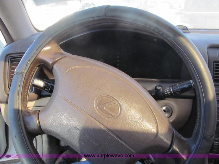 image for item G9597 1995 Lexus GS 300