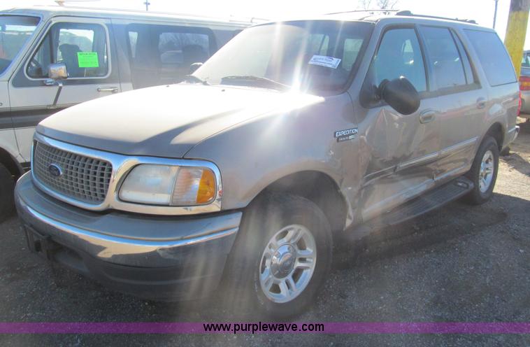 image for item G9598 2001 Ford Expedition XLT SUV