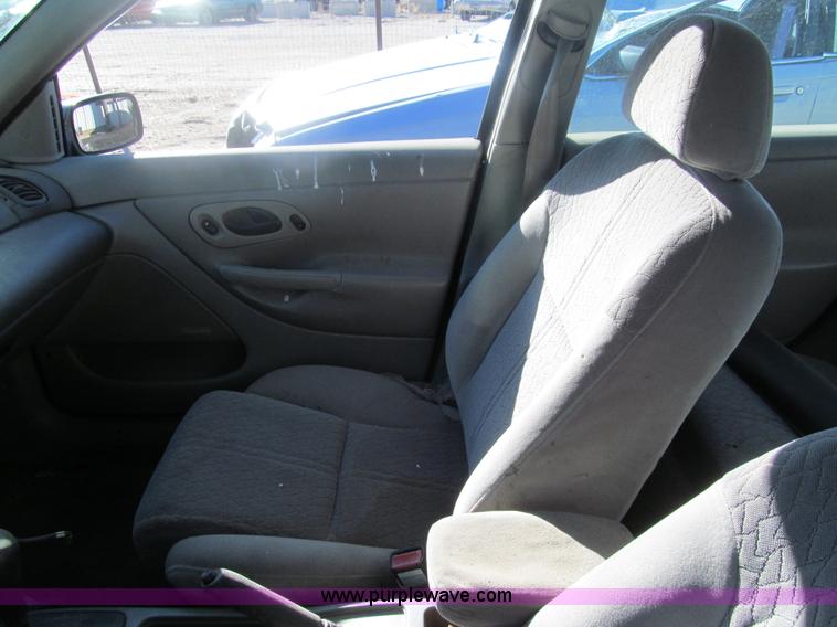 image for item G9601 1998 Ford Contour SE