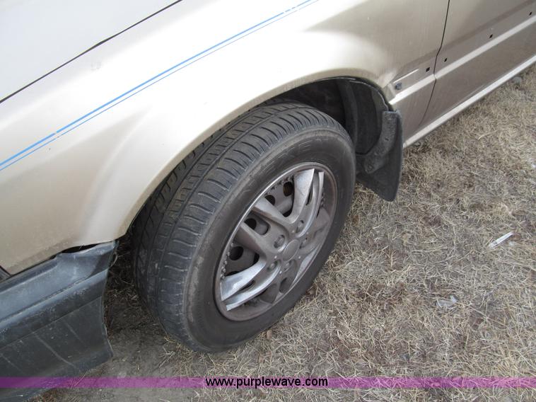 image for item G9611 1989 Honda Accord DX