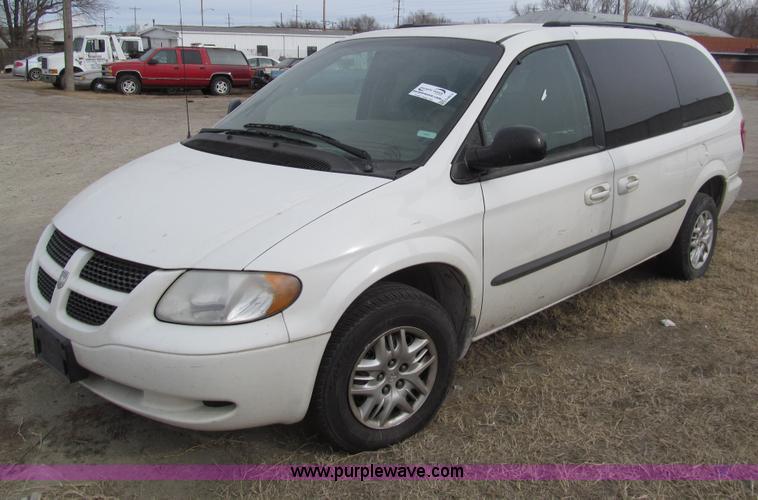 image for item G9612 2002 Dodge Grand Caravan Sport van
