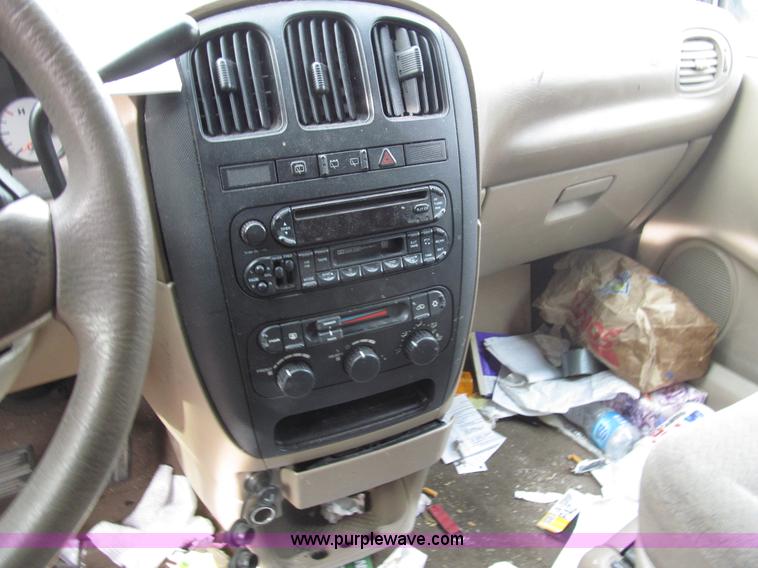 image for item G9612 2002 Dodge Grand Caravan Sport van