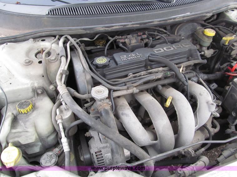 image for item G9613 2000 Dodge Stratus SE