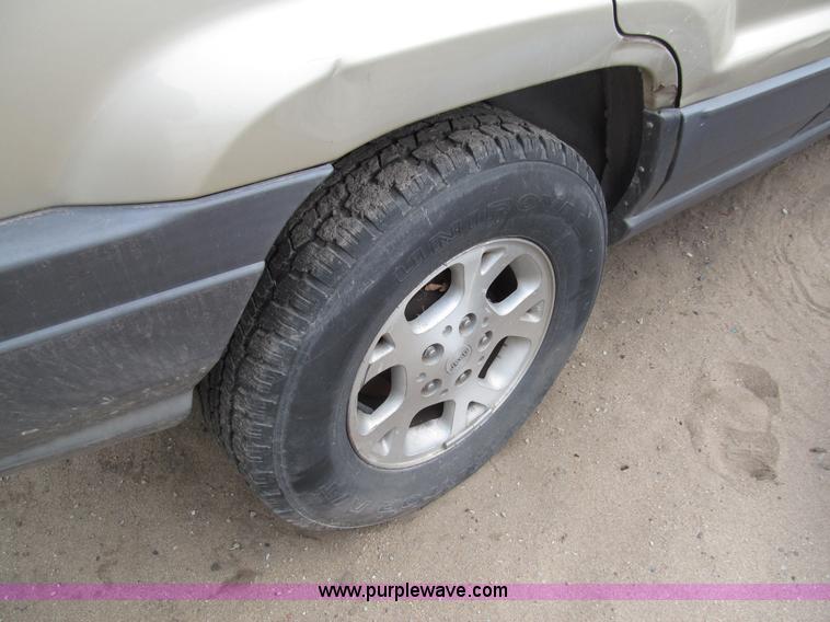 image for item G9614 2001 Jeep Grand Cherokee Laredo SUV