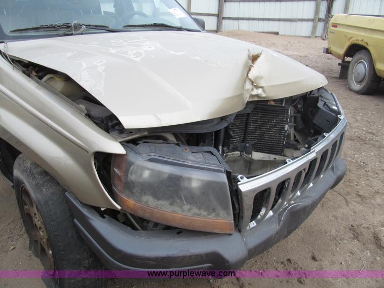 image for item G9614 2001 Jeep Grand Cherokee Laredo SUV