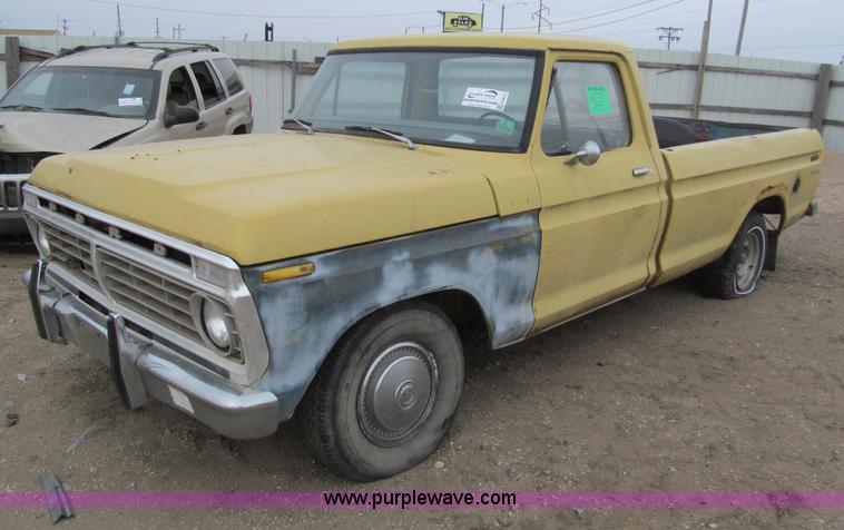 image for item G9615 1973 Ford F150 pickup truck