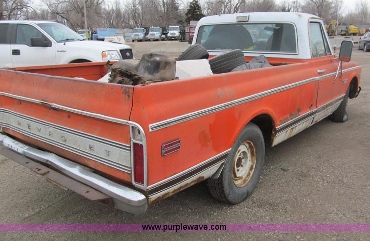 image for item G9616 1970 Chevrolet C10 pickup truck