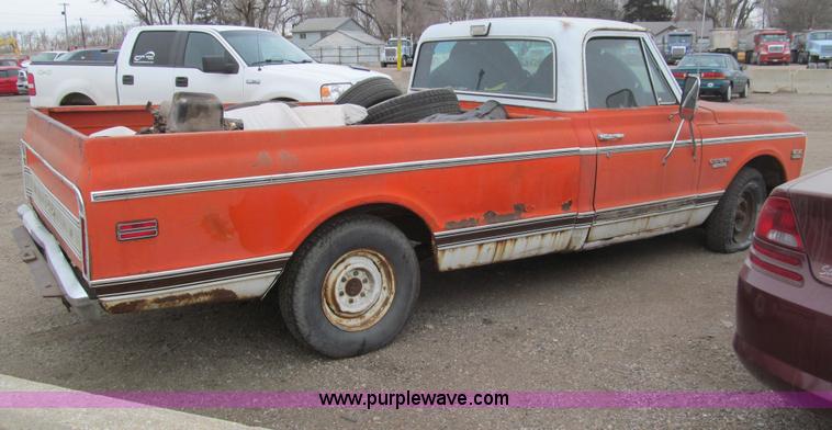 image for item G9616 1970 Chevrolet C10 pickup truck
