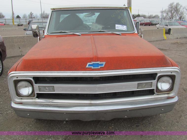 image for item G9616 1970 Chevrolet C10 pickup truck