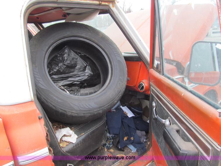 image for item G9616 1970 Chevrolet C10 pickup truck