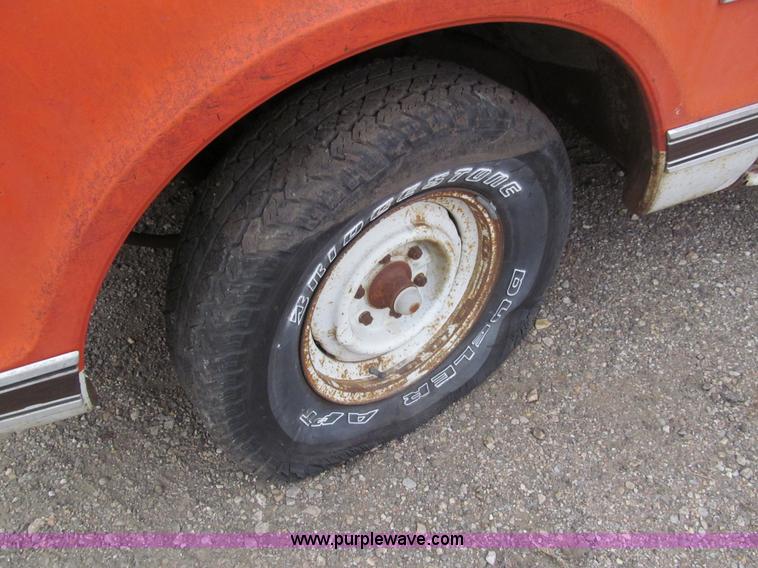 image for item G9616 1970 Chevrolet C10 pickup truck