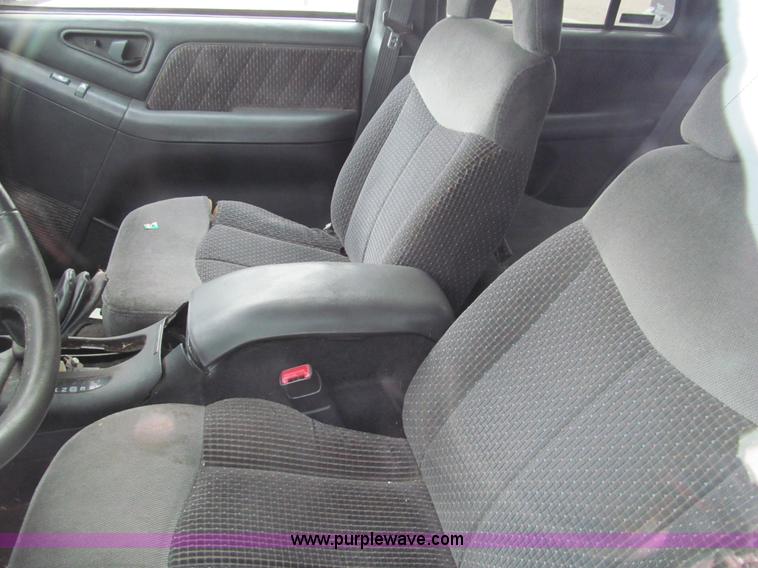 image for item G9617 1997 GMC Jimmy SL SUV