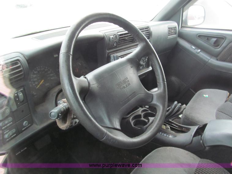 image for item G9617 1997 GMC Jimmy SL SUV