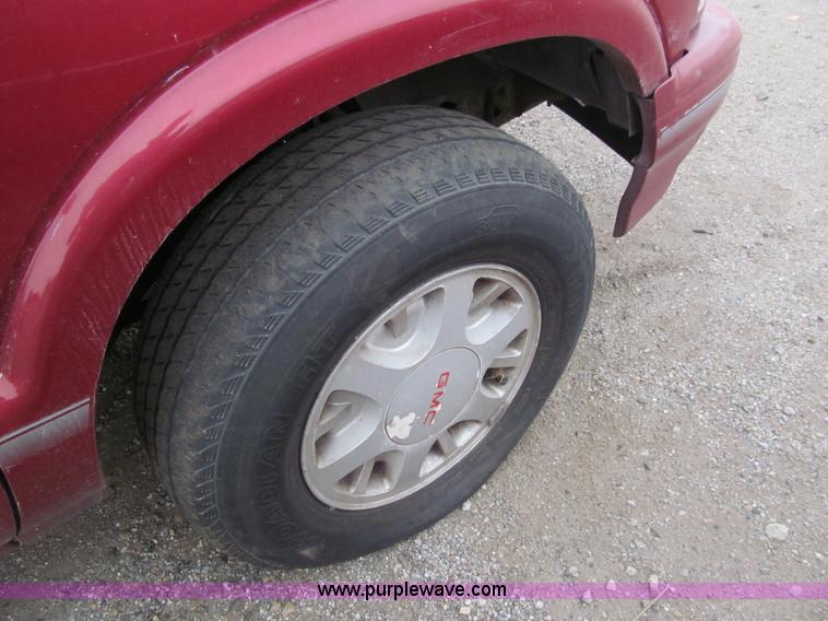 image for item G9617 1997 GMC Jimmy SL SUV