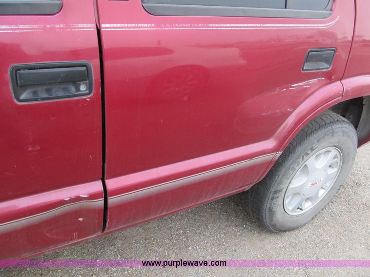 image for item G9617 1997 GMC Jimmy SL SUV