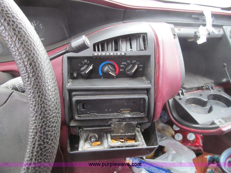 image for item G9618 1993 Buick Skylark Custom