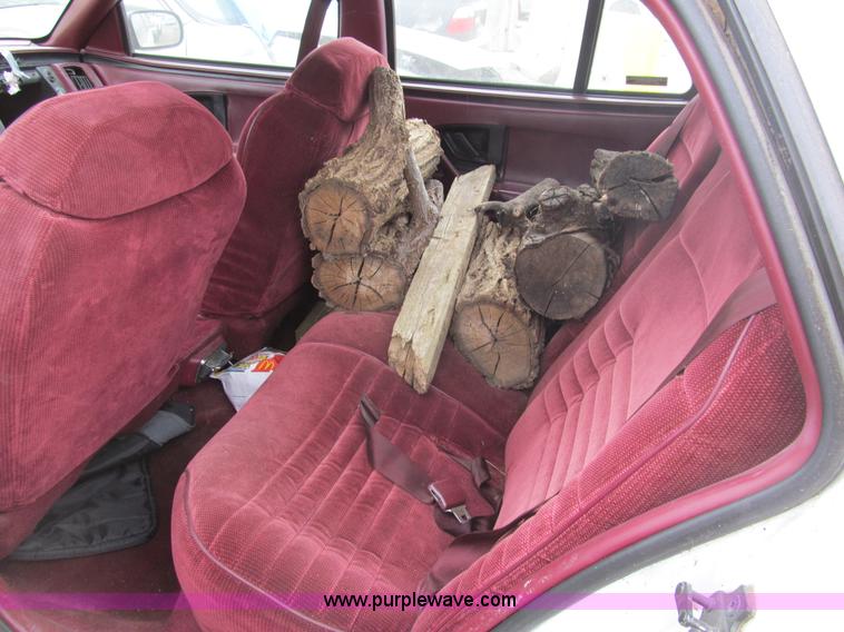 image for item G9618 1993 Buick Skylark Custom