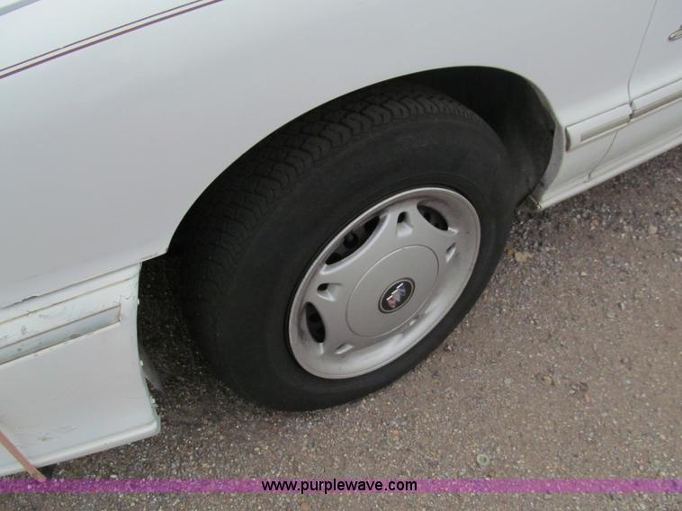 image for item G9618 1993 Buick Skylark Custom