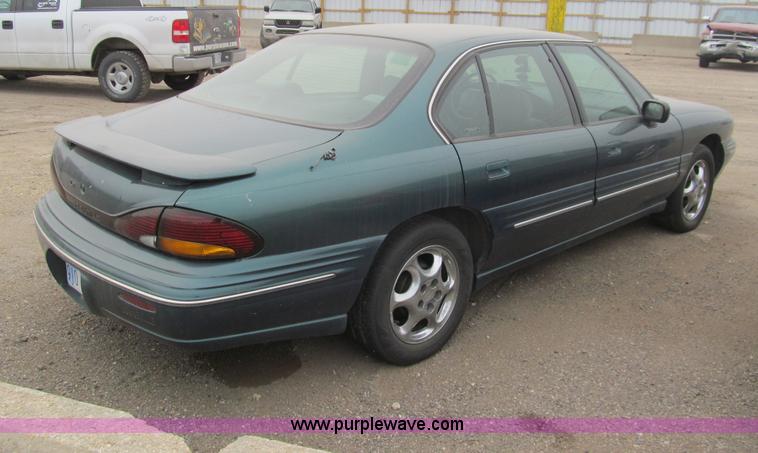 image for item G9620 1996 Pontiac Bonneville SE