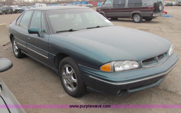image for item G9620 1996 Pontiac Bonneville SE
