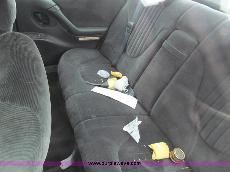 image for item G9620 1996 Pontiac Bonneville SE