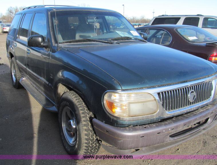 image for item G9642 1997 Mercury Mountaineer SUV