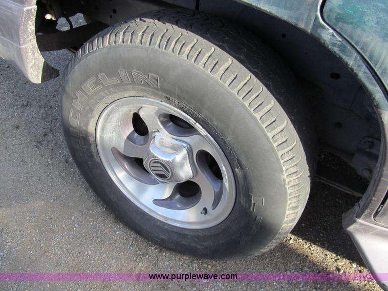 image for item G9642 1997 Mercury Mountaineer SUV