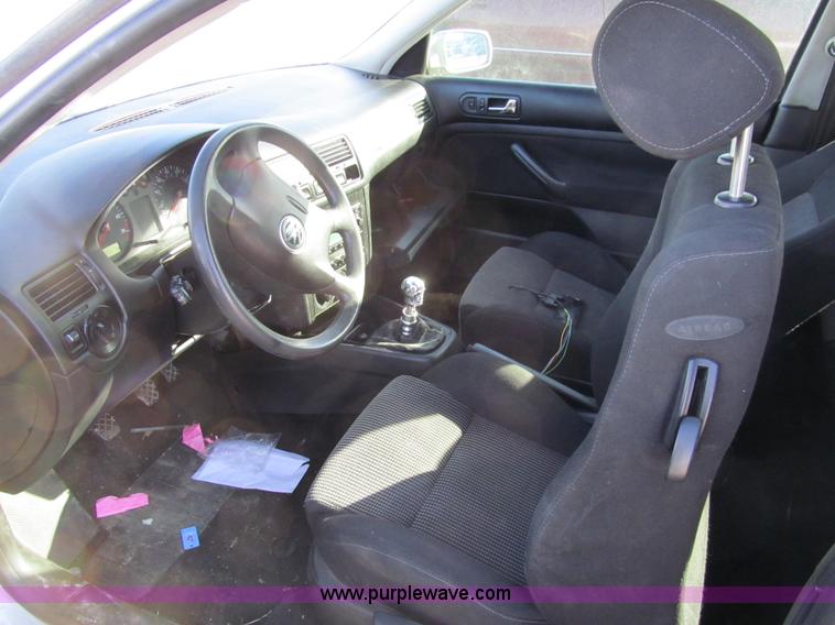 image for item G9643 2002 Volkswagen GTI