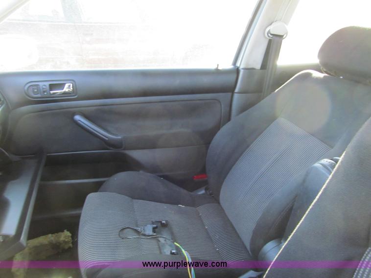 image for item G9643 2002 Volkswagen GTI