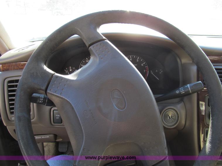 image for item G9646 1997 Infiniti Q45t