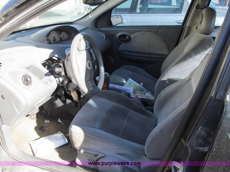 image for item G9648 2005 Saturn Ion Sedan 3
