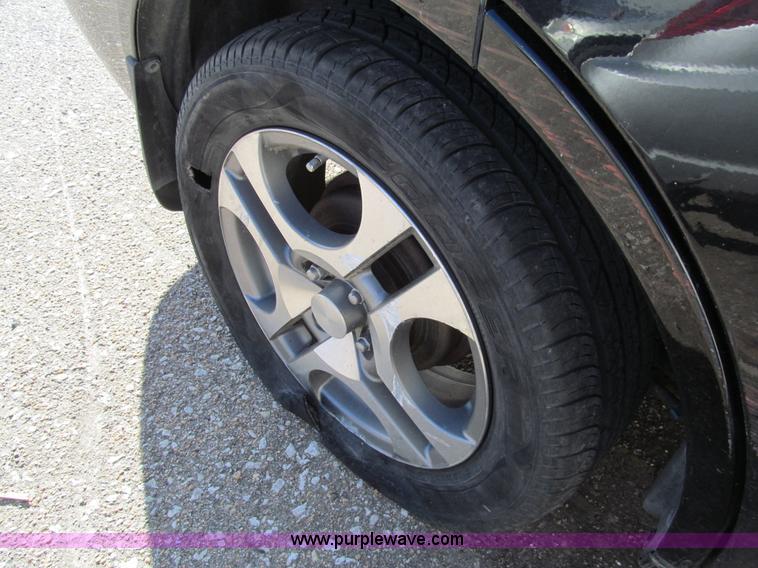 image for item G9648 2005 Saturn Ion Sedan 3