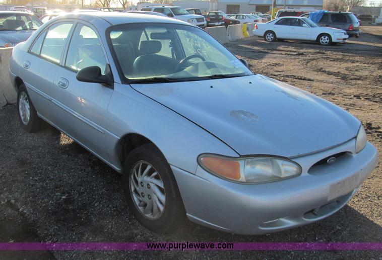 image for item G9651 1998 Ford Escort SE