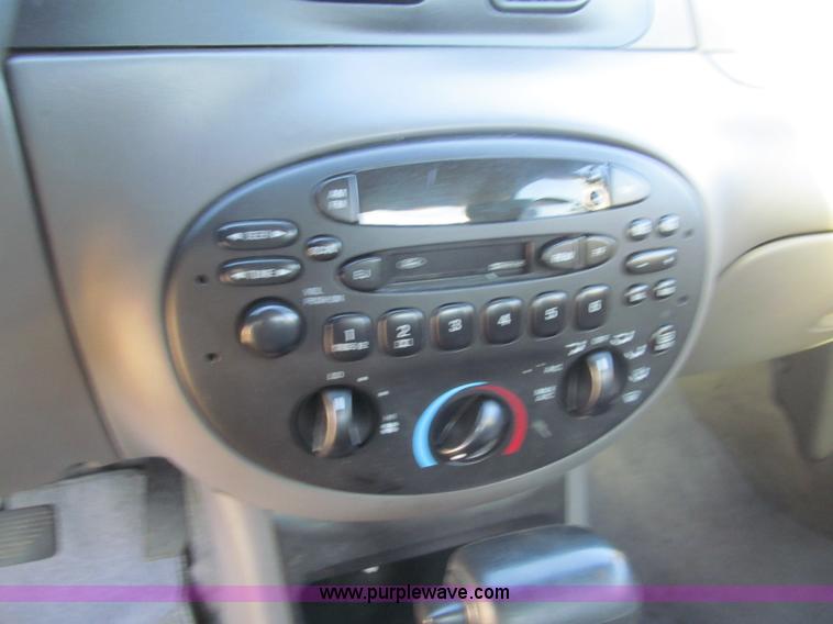 image for item G9651 1998 Ford Escort SE