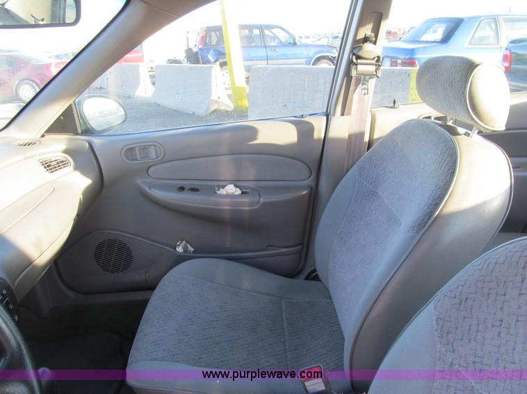 image for item G9651 1998 Ford Escort SE