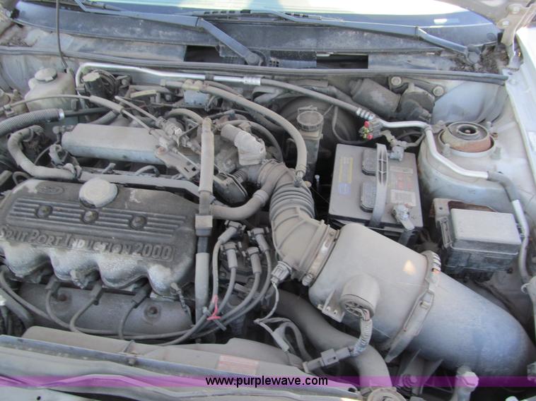 image for item G9651 1998 Ford Escort SE