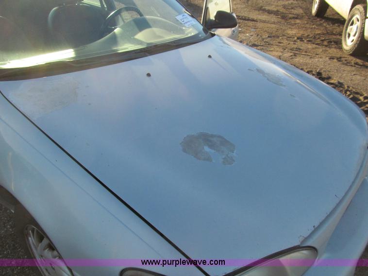 image for item G9651 1998 Ford Escort SE