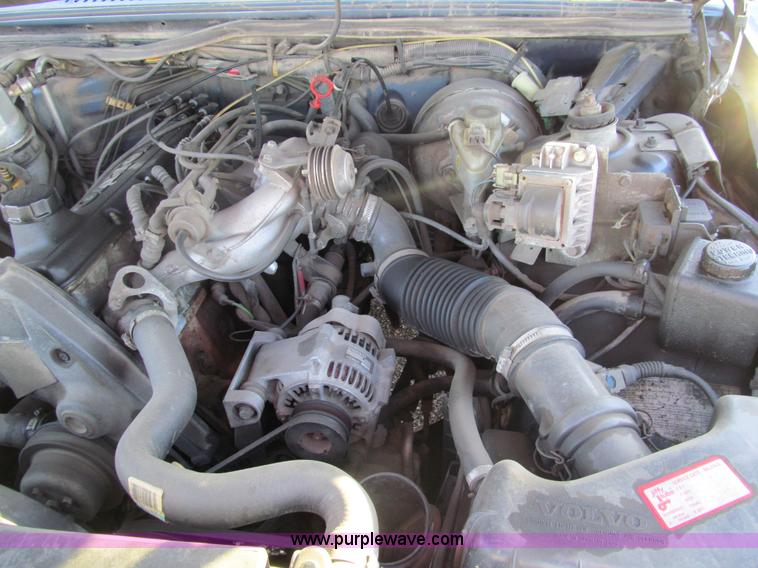 image for item G9652 1993 Volvo 940