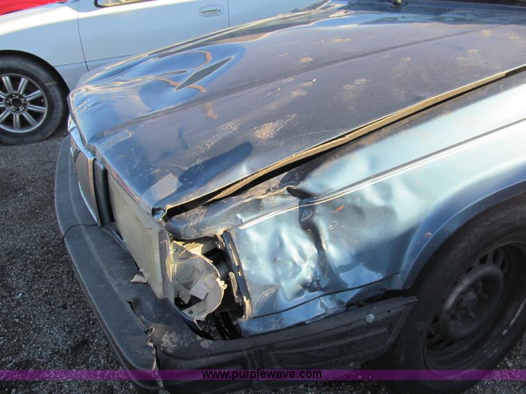 image for item G9652 1993 Volvo 940