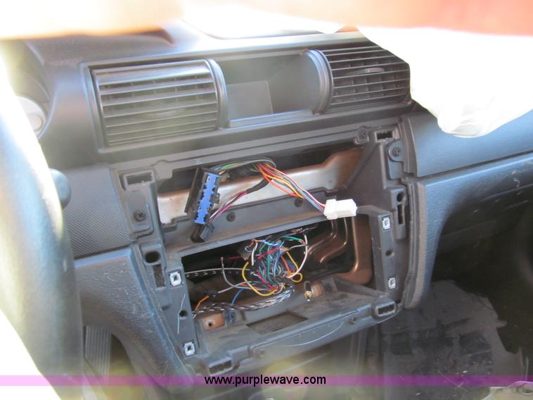 image for item G9653 2006 Dodge Stratus SXT