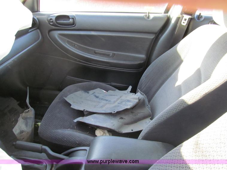 image for item G9653 2006 Dodge Stratus SXT