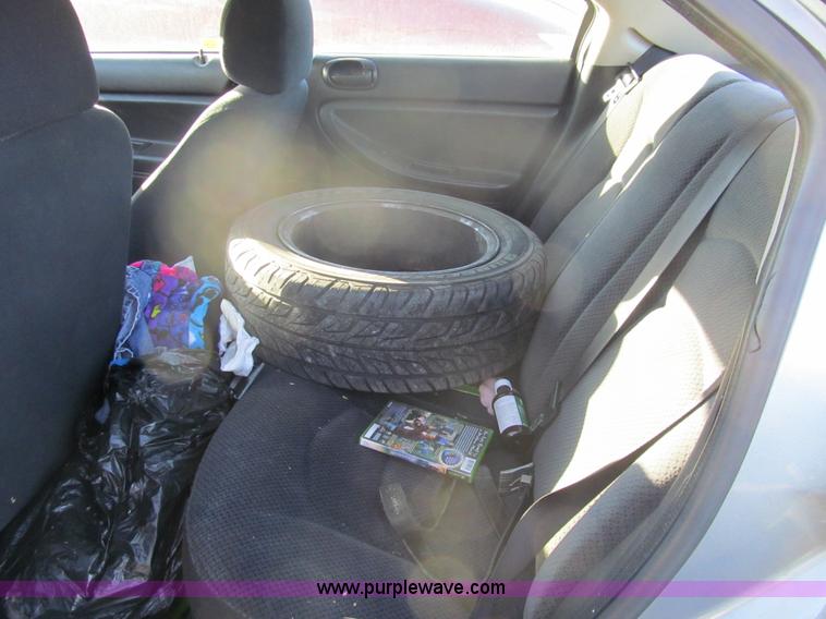 image for item G9653 2006 Dodge Stratus SXT